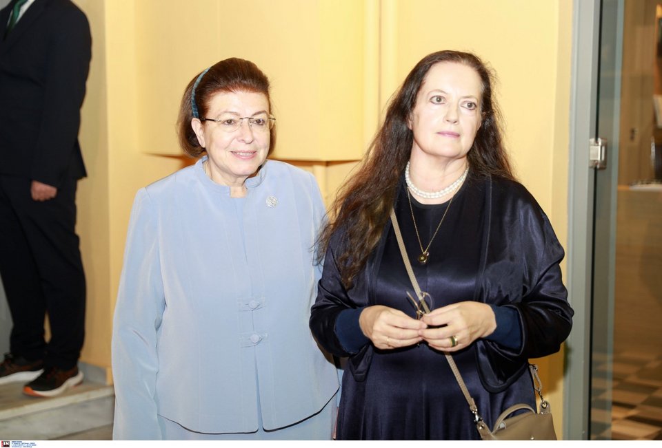 Η υπουργός Πολιτισμού Λίνα Μενδώνη με την Ιουλίτα Ηλιοπούλου / Φωτογραφία: Intimenews /ΣΑΡΕΛΑΣ ΔΗΜΗΤΡΗΣ