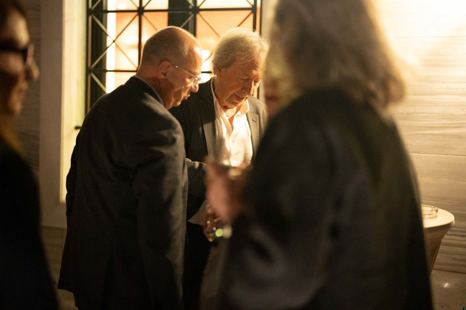 Ο Γιάννης Οικονόμου με τον Πασκάλ Μπρικνέρ 