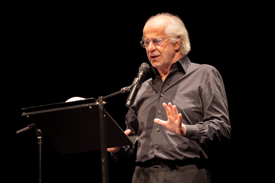 Οι Φωνές του Δάντη (Le voci di Dante) Ερμηνεία: Τόνι Σερβίλο