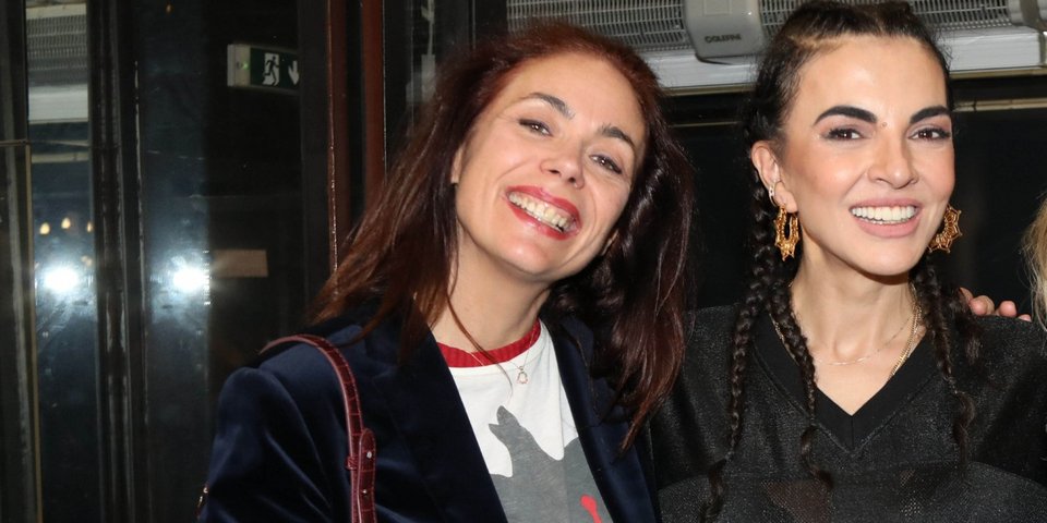 Οι πρωταγωνίστριες των «Singles» πόζαραν μαζί 16 χρόνια μετά το τέλος της σειράς