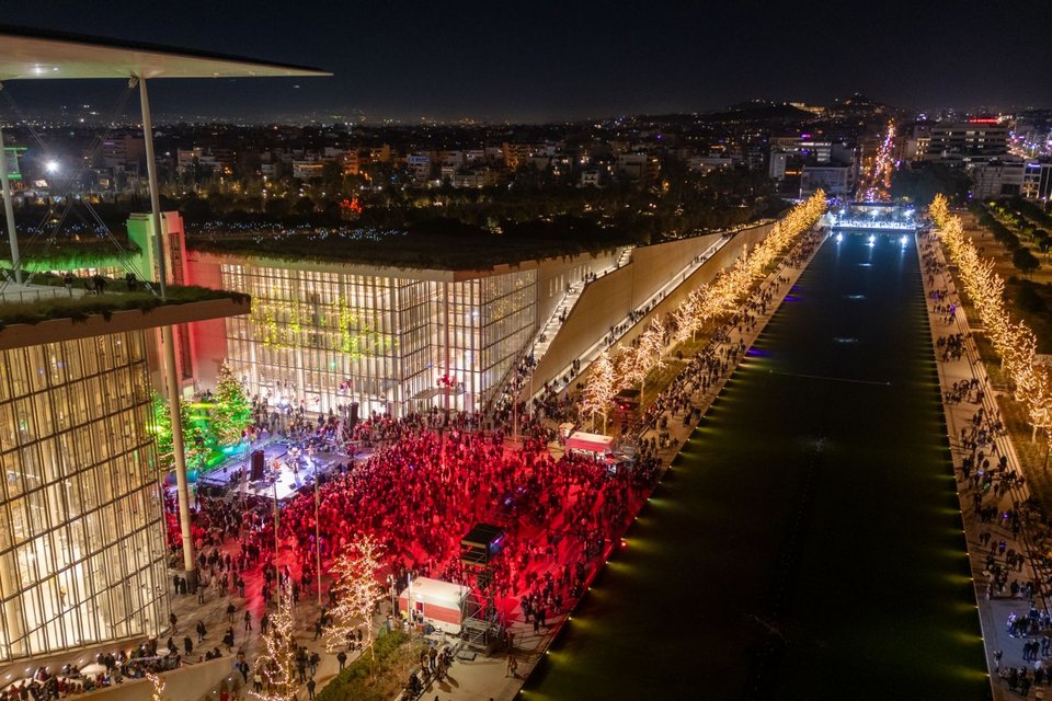 Την Kυριακή 1η Δεκεμβρίου στις 19.00 το ΚΠΙΣΝ φωταγωγείται σε μια λαμπερή γιορτή