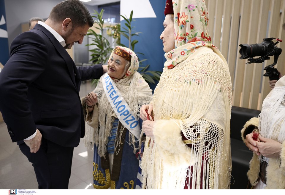 Νίκος Χαρδαλιάς με Ευαγγελία Ξενοπούλου, γνωστή και ως «το Αηδόνι του Καστελλόριζου»