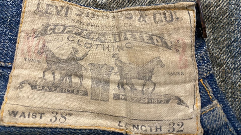 Από το 1872 και μετά το τζιν έγινε το αγαπημένο ρούχο για όλους / WIKIPEDIA