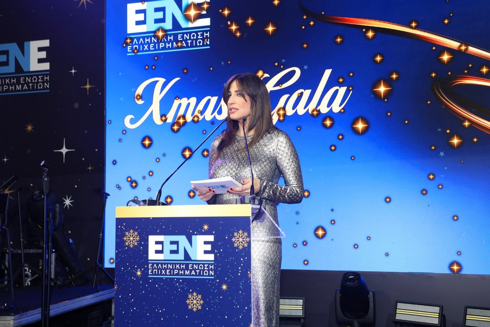 Η παρουσιάστρια της βραδιάς, Δώρα Αναγνωστοπούλου 