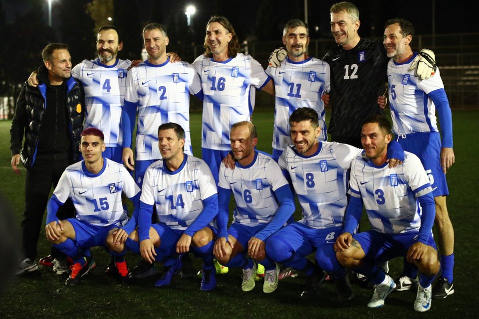 Η ομάδα των βετεράνων διεθνών / Eurokinissi