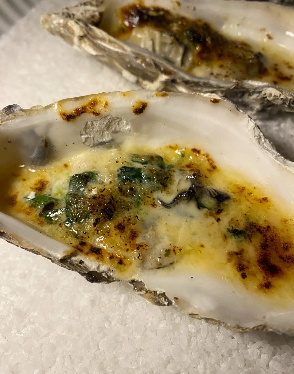 Rockefeller Oysters στο Ricks / Φωτογραφία: Μάνος Λειβαδάρος/iefimerida