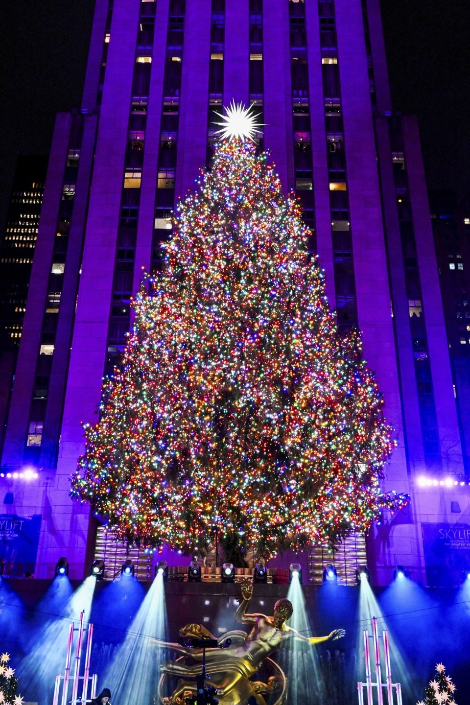 Το χριστουγεννιάτικο δέντρο στο Rockefeller Center