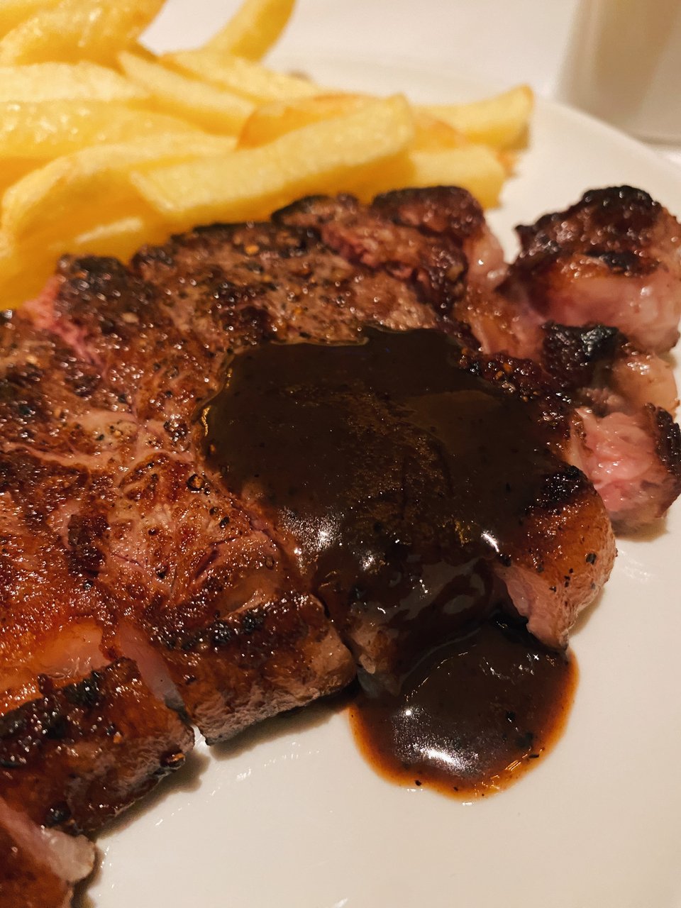 Steak au Poivre  / Φωτογραφία: Μάνος Λειβαδάρος/iefimerida