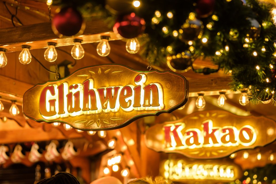 Αυτή τη χρονιά το πιο ακριβό Glühwein καταγράφεται στο Μόναχο, όπου μία κούπα φτάνει τα επτά ευρώ