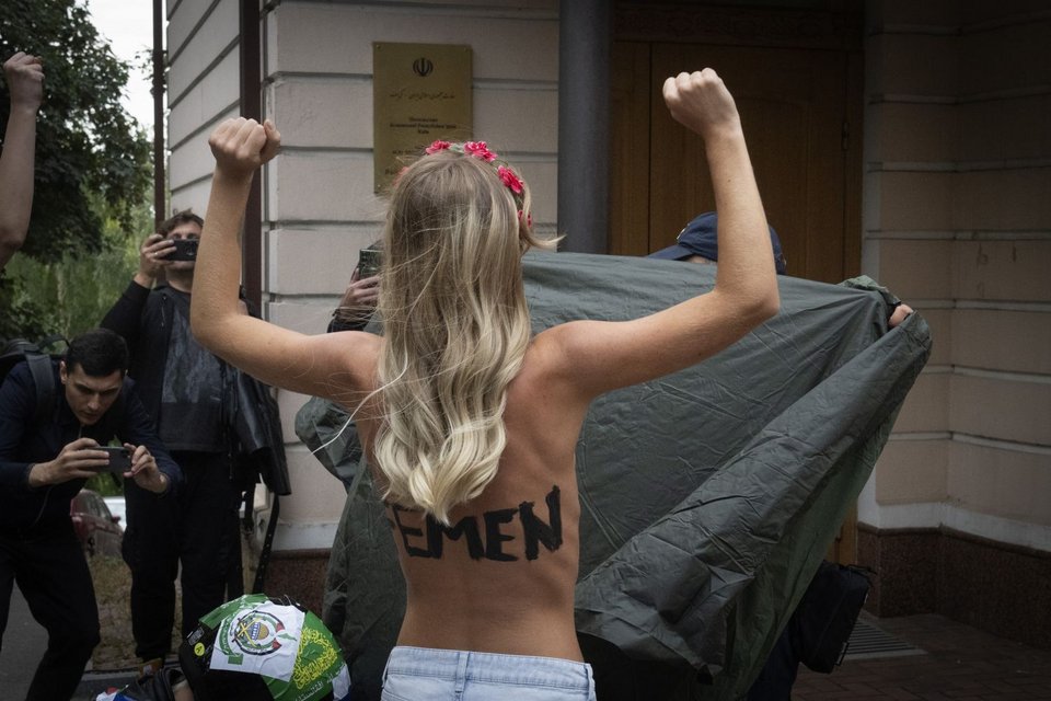Γυμνόστηθα μέλη της ουκρανικής φεμινιστικής οργάνωσης Femen