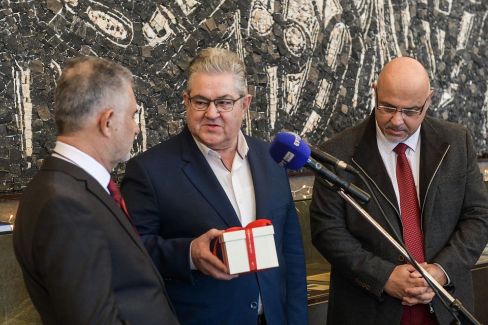 Ανταλλαγή δώρων