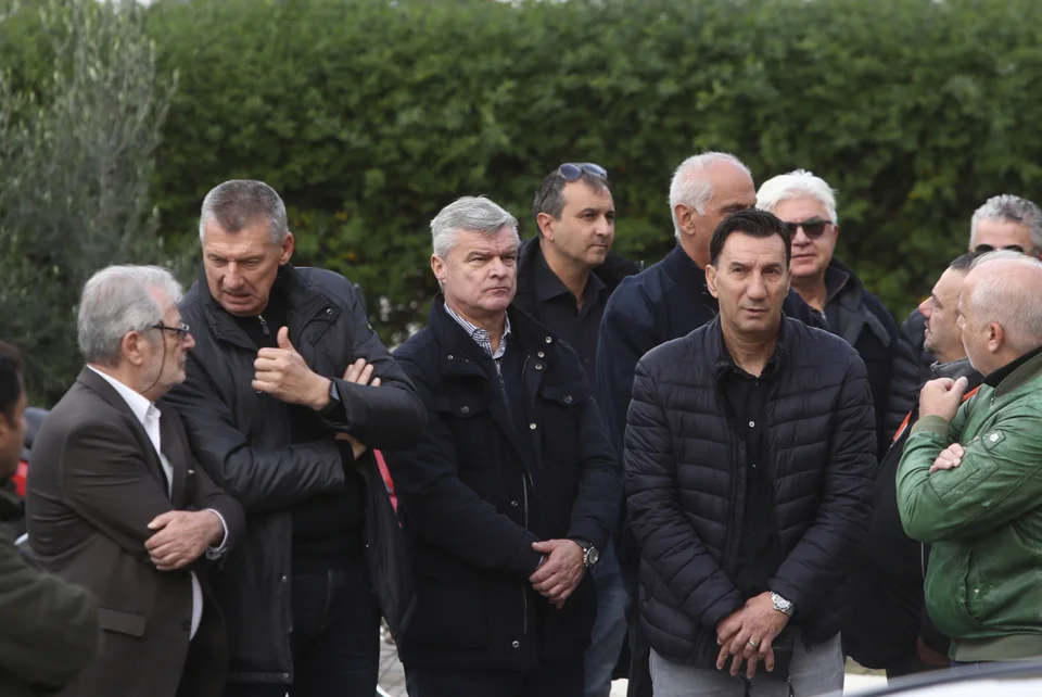 Γιόζεφ Βάντσικ, Κριστόφ Βαζέχα και Κώστας Φραντζέσκος στο τελευταίο αντίο στον Νίκο Σαργκάνη