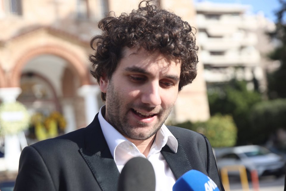 Κώστας Χαρδαβέλλας