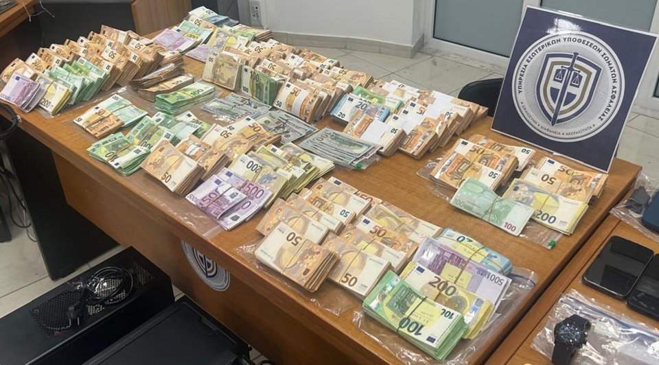 Oι λέξεις «σχέδια», «αυγά», «χήνες», «χαρτί» και «στρέμματα» σήμαιναν τα χρήματα που λάμβαναν, ενώ τα «δάχτυλα» προσδιόριζαν το ύψος των χρηματικών ποσών