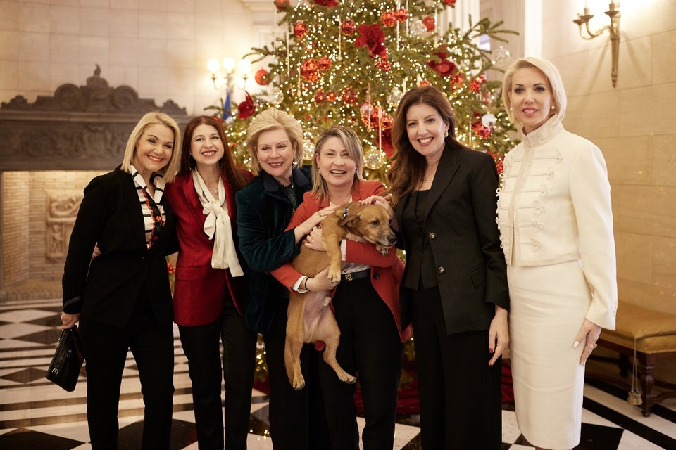 Αγκαλιά με τον Πίνατ