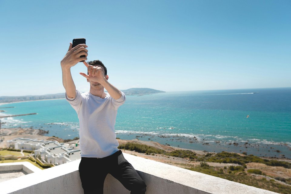 Δεν είναι μόνο ότι τα smartphones μπορούν να αποσπάσουν την προσοχή σε επικίνδυνες καταστάσεις / PEXELS
