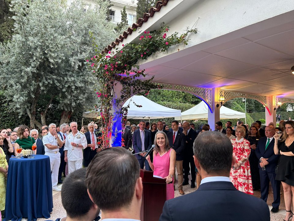 Πρόσφατη εκδήλωση στους κήπους της πρεσβείας