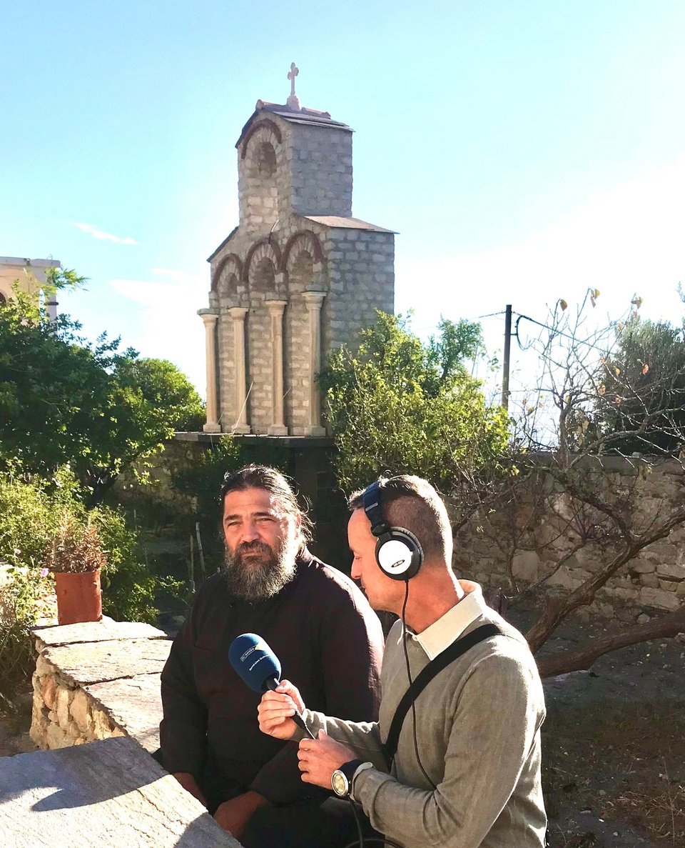 Στιγμιότυπο από το ρεπορτάζ στην Ικαρία