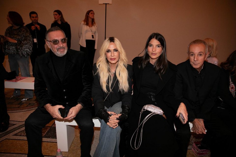 Νίκος Τσάκος- Άννα Βίσση - Γιάννης και Δήμητρα Κούστα