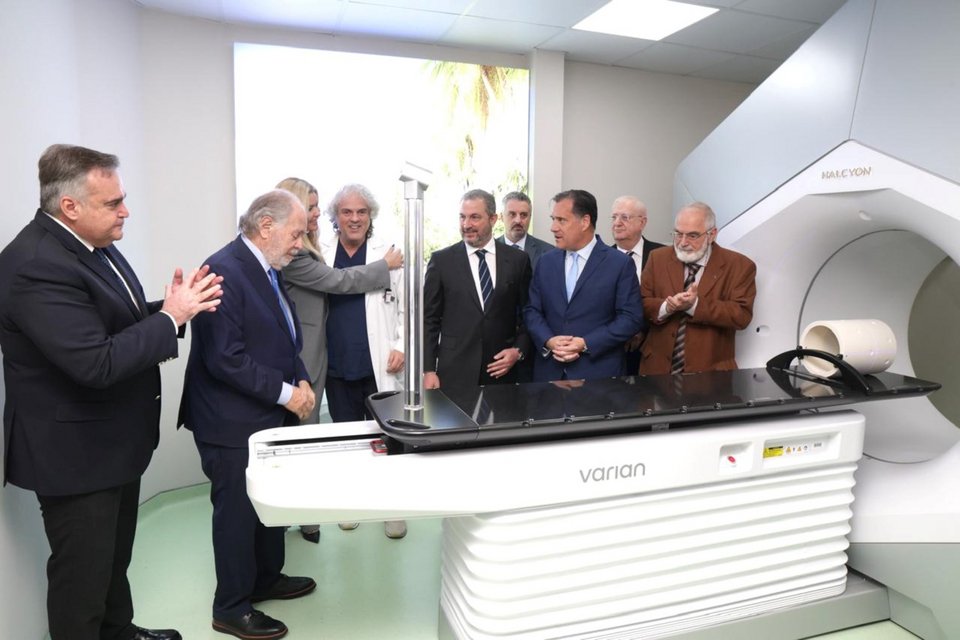 Ο νέος γραμμικός επιταχυντής στον «Άγιο Σάββα» / Φωτογραφία: Eurokinissi