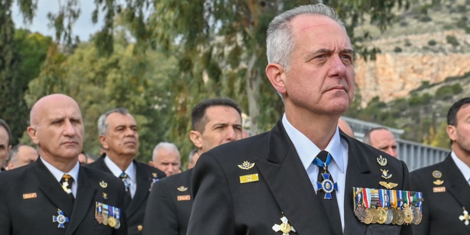 Ο απερχόμενος αρχηγός Στόλου, αντιναύαρχος Πολυχρόνης Κουλούρης