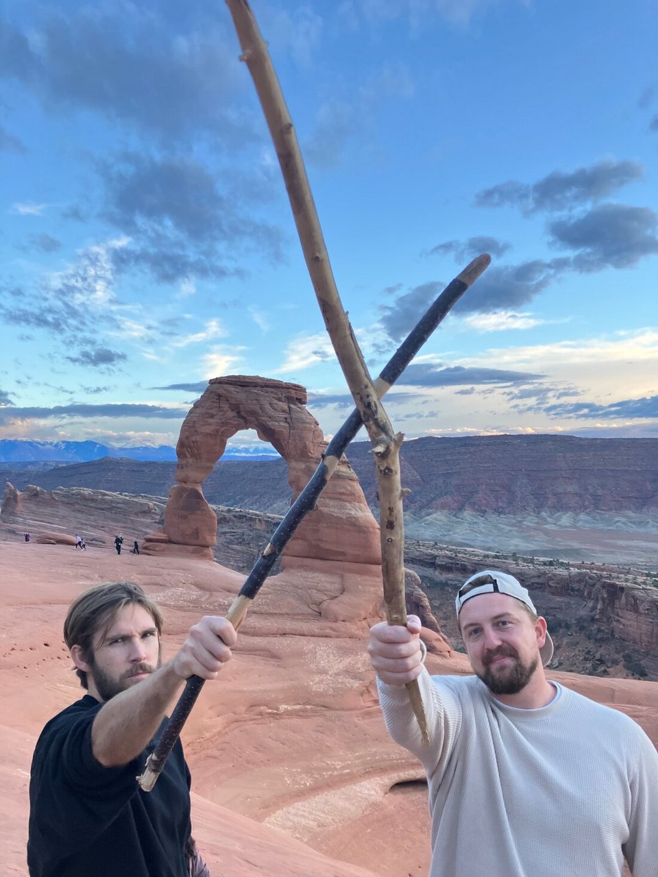 Boone Hogg και Logan Jugler, οι δυο άνθρωποι που βοήθησαν να ξεκινήσει η όλη μόδα του Stick Nation / TikTok