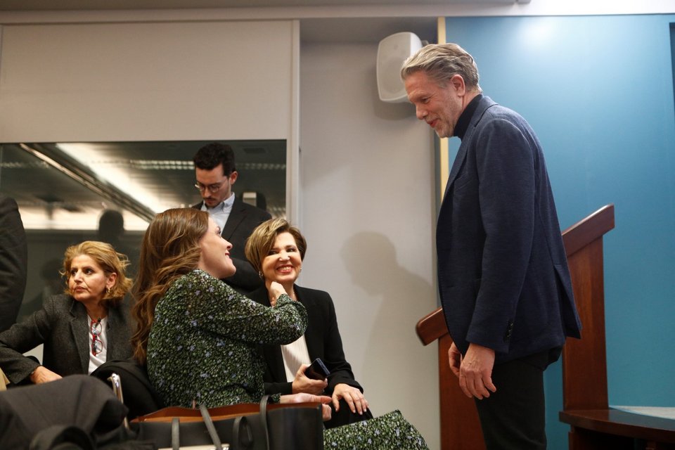 Πσύλος Γερουλάνος Εφη Αχτσιόγλου και Όλγα Γεροβασίλη στην παρουσίαση του βιβλίου -Φωτογραφία: ΣΩΤΗΡΗΣ ΔΗΜΗΤΡΟΠΟΥΛΟΣ/EUROKINISSI