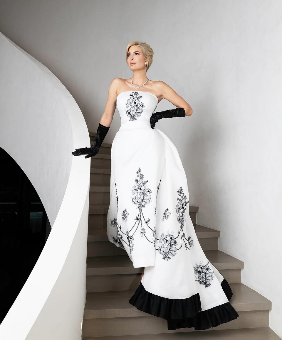 Η Ιβάνκα Τραμπ με το φόρεμα Givenchy
