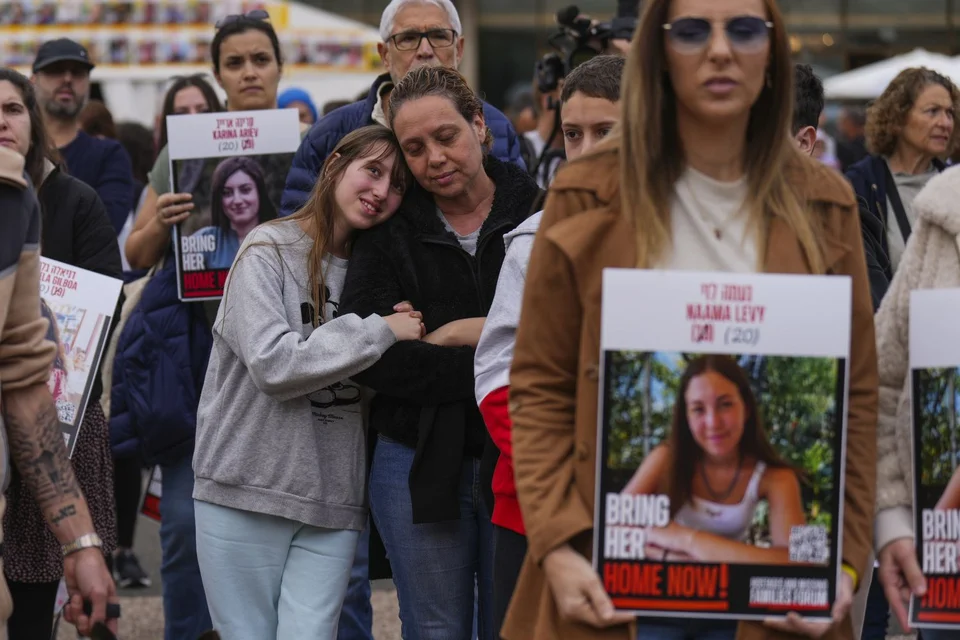 Γάζα: Απελευθερώθηκαν οι τέσσερις Ισραηλινές όμηροι- Συγκλονιστικές εικόνες (vid) 7 omoiroi gaza 2.jpg