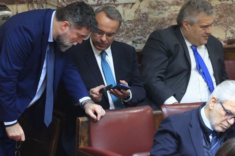 Βασίλης Οικονόμου, Χρήστος Σταϊκούρας