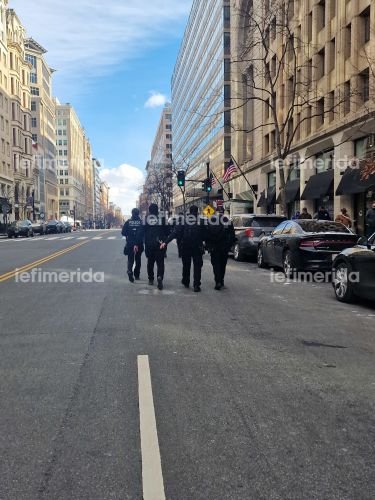 Δυνάμεις ασφαλείας περιπολούν δρόμους στην Ουάσιγκτον / iefimerida.gr