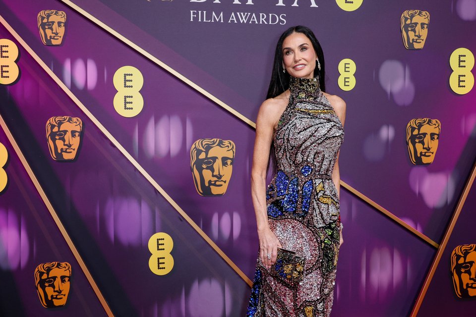 Η Ντέμι Μουρ στα BAFTA 2025 / Invision via AP