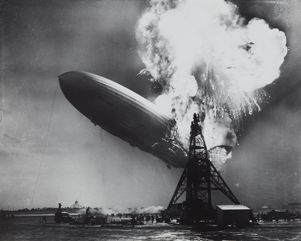 Η συντριβή του αερόπλοιου Hindenburg το 1937 που στοίχισε τη ζωή σε 36 ανθρώπους / WIKIPEDIA