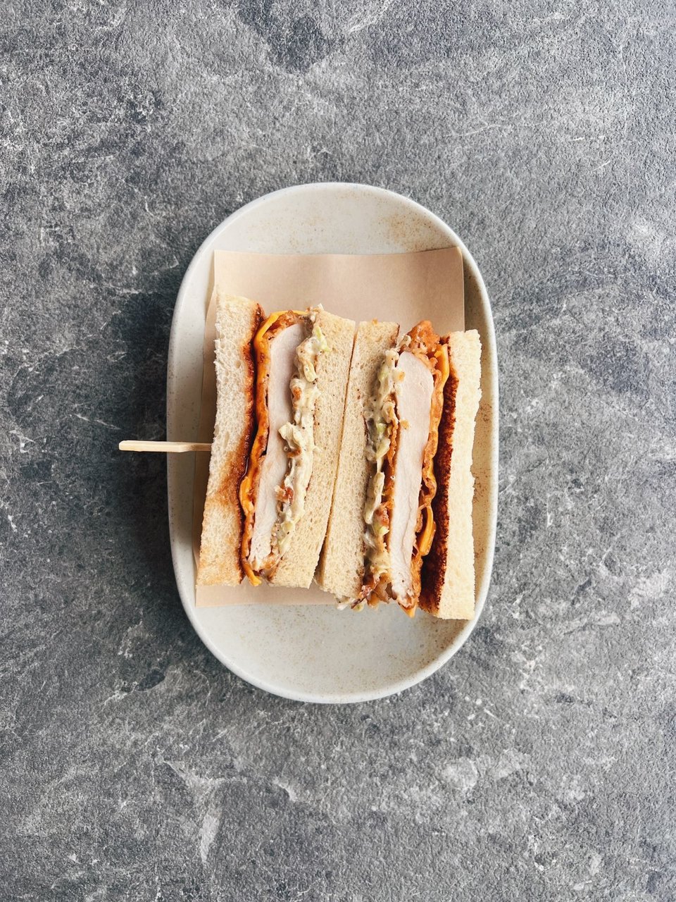 Sando με πανέ κοτόπουλο 