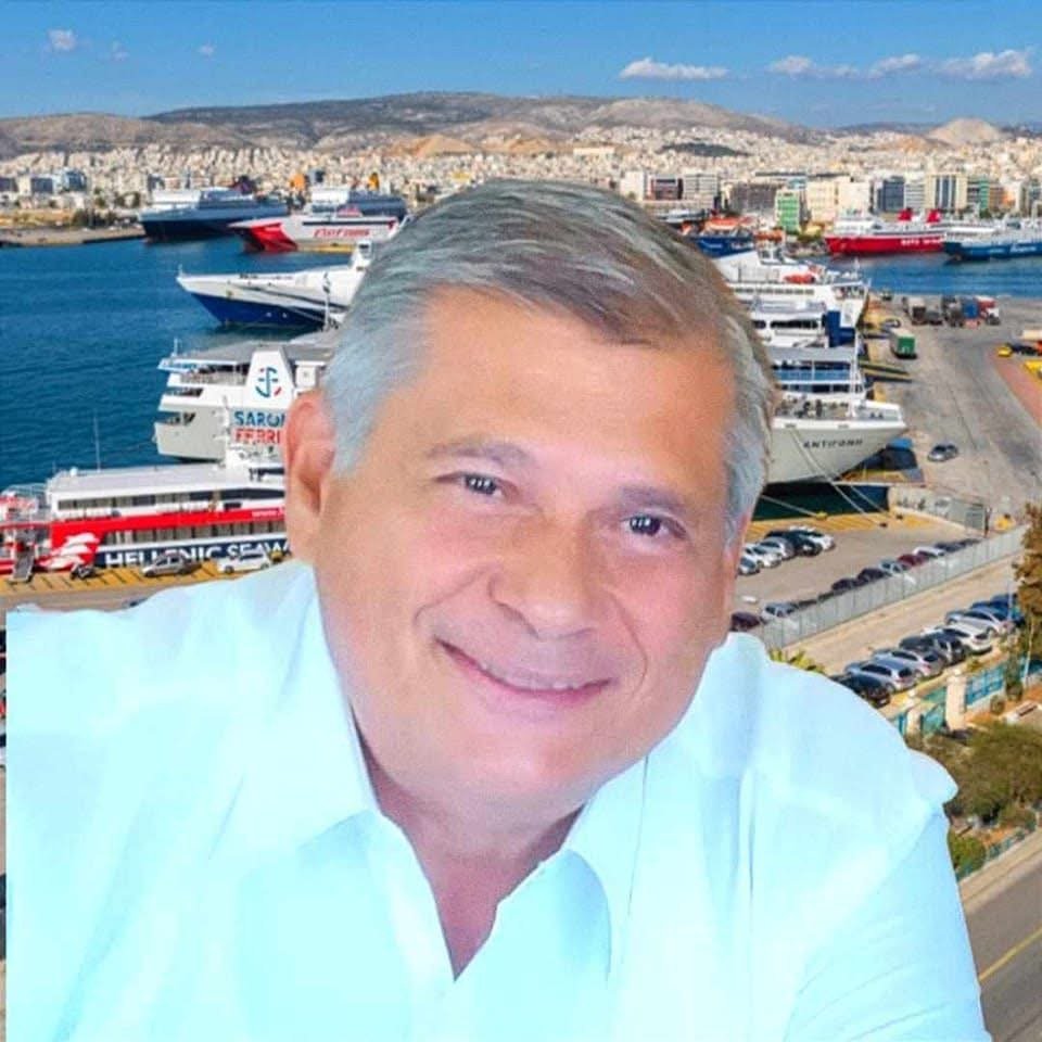 Βασίλης Κατσαφάδος / Φωτογραφία: piraeuspress.gr