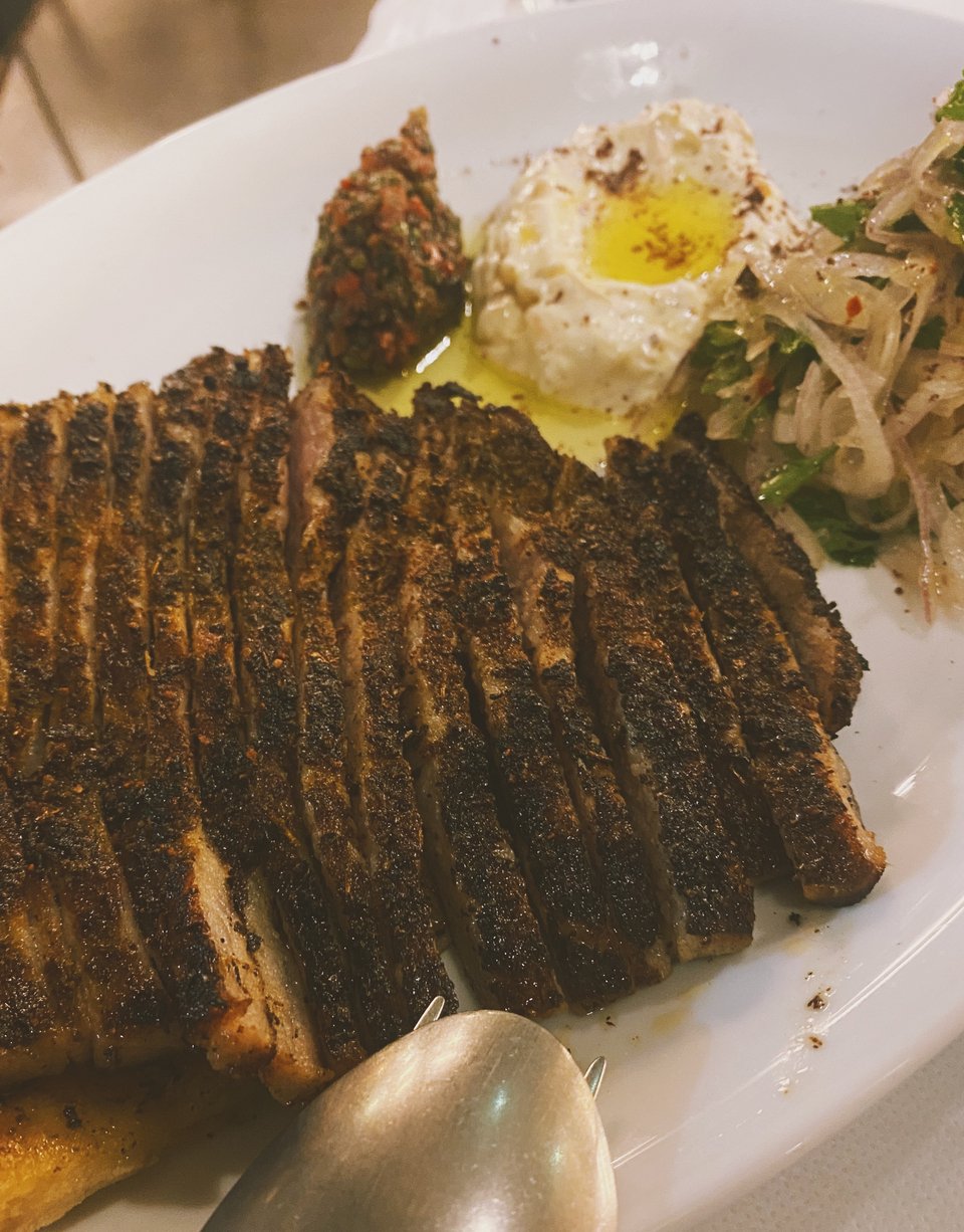 O γύρος με τα μπαχάρια / Φωτογραφία: Μάνος Λειβαδάρος/iefimerida