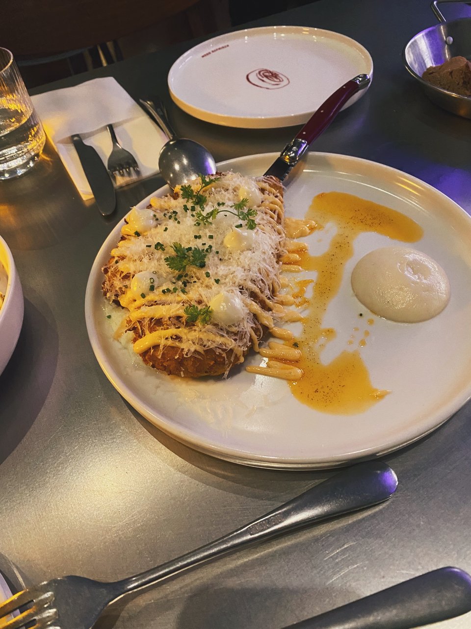 Το sτeak πανέ κουνουπιδιού  / Φωτογραφία: Μάνος Λειβαδάρος/iefimerida