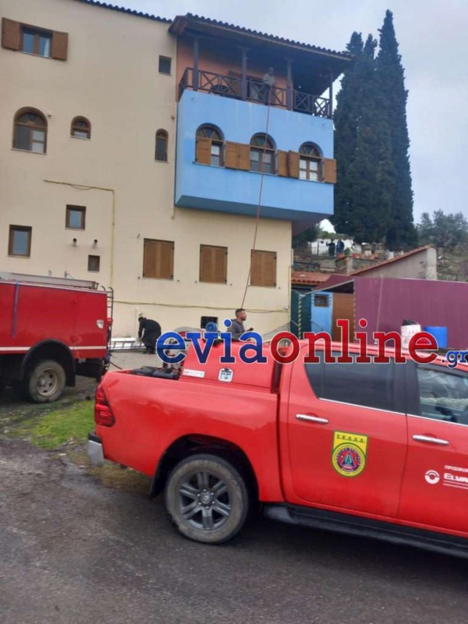 Συναγερμός στην Πυροσβεστική για φωτιά σε μοναστήρι στην Εύβοια