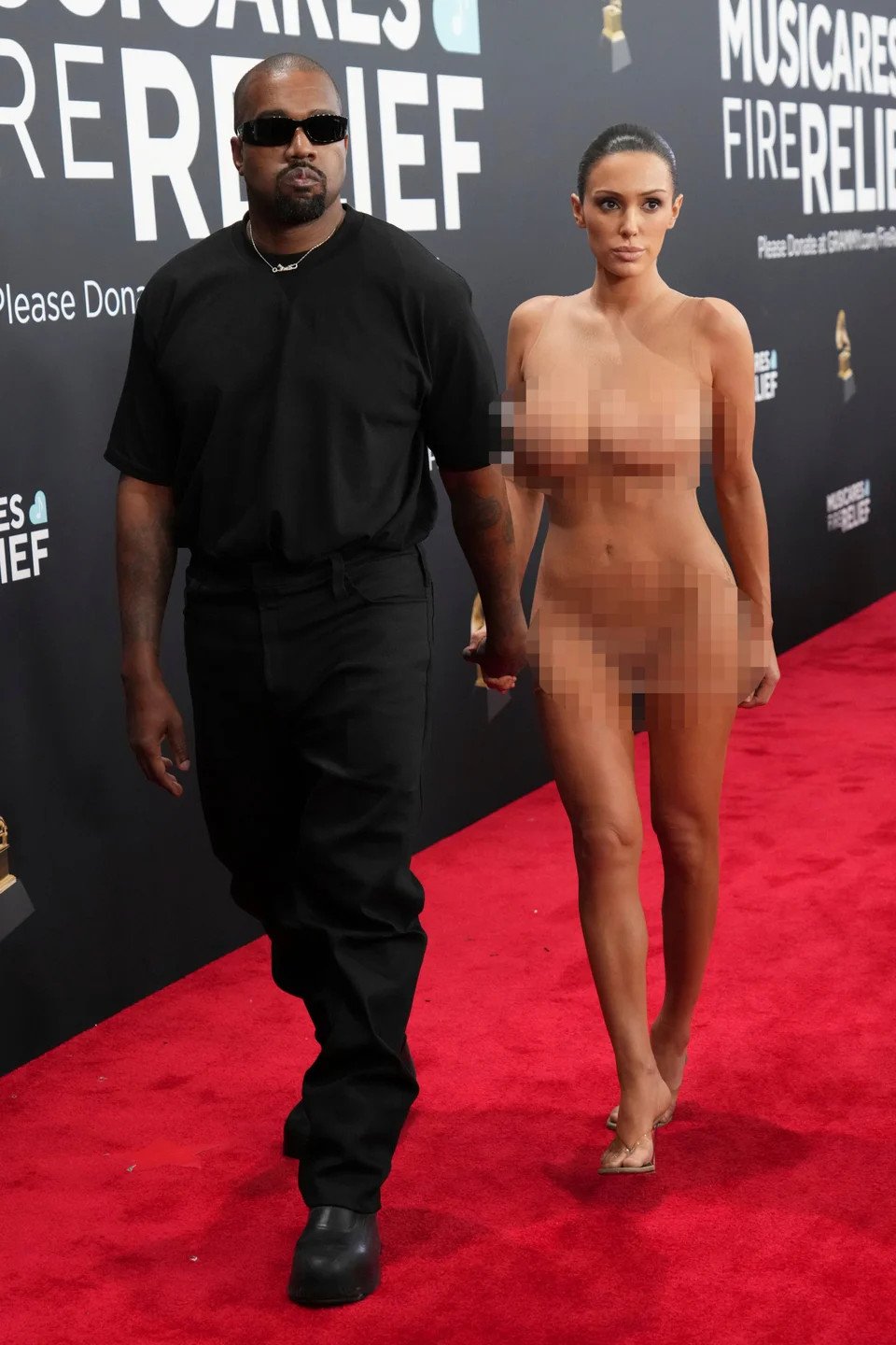 Κάνιε Γουέστ και Μπιάνκα Σενσόρι στο κόκκινο χαλί των Grammy