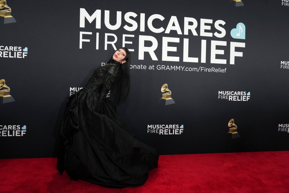 Η Lady Gaga στο κόκκινο χαλί των Grammy