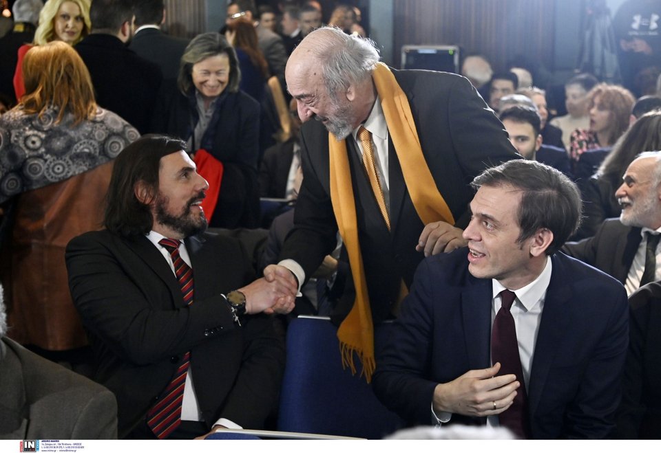 Ο Πέτρος Παππάς με τον Γ. Νικητιάδη και τον Δ. Μάντζο,