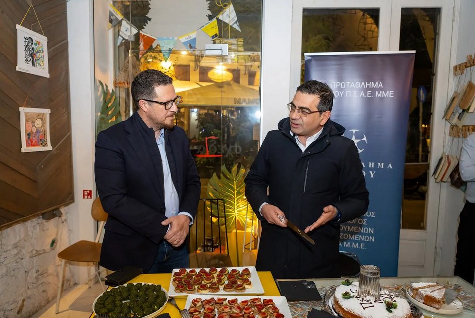Ο Τάσος Δρακωτός με τον βουλευτή Επικρατείας της ΝΔ, Γιώργο Σταμάτη