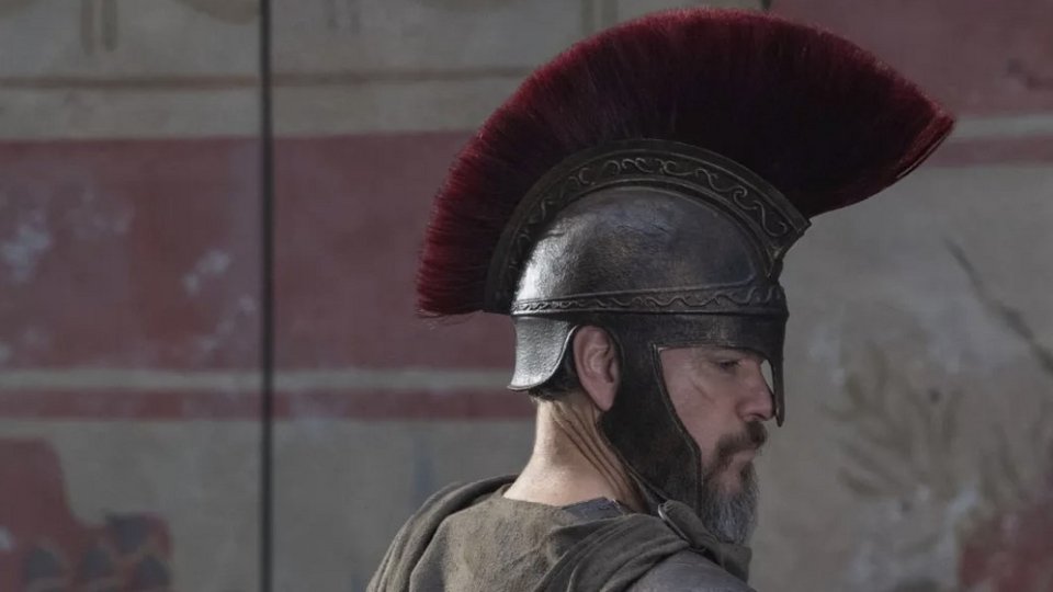 Ο Ματ Ντέιμον με την περικεφαλαία του στην Οδύσσεια του Νόλαν