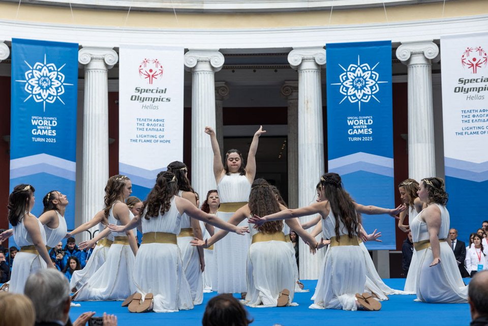 Χορόδραμα από τις Ιέρειες Αθλήτριες Ρυθμικής Γυμναστικής των Special Olympics και επιλεγμένες αθλήτριες από την παγκόσμια πρωταθλήτρια ομάδα, Wolves Academy.
