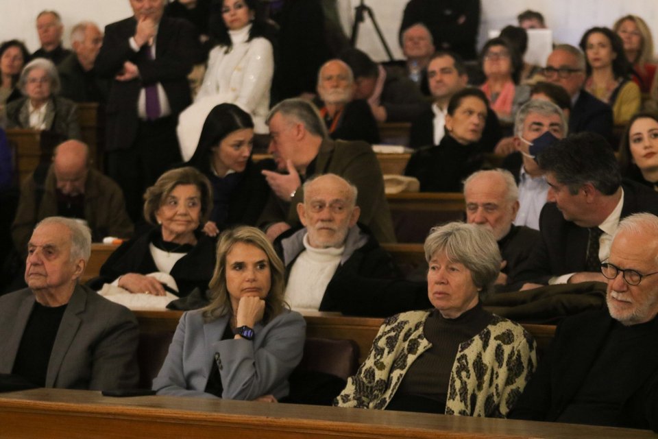 Από αριστερά: Ο πρώην υπουργός του ΣΥΡΙΖΑ Αλέκος Φλαμπουράρης, η βουλευτής του ΠΑΣΟΚ Μιλένα Αποστολάκη, η ανεξάρτητη βουλευτής Αθηνά Λινού