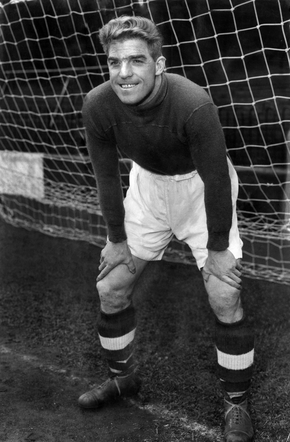 Ο τερματοφύλακας Sam Bartram της Charlton Athletic τον Ιανουάριος του 1955