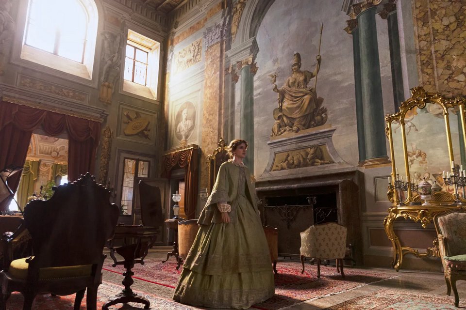 Η Benedetta Porcaroli υποδύεται την Κοντσέτα, κόρη του Ντον Φαμπρίτσιο, πρίγκιπα Ντι Σαλίνα