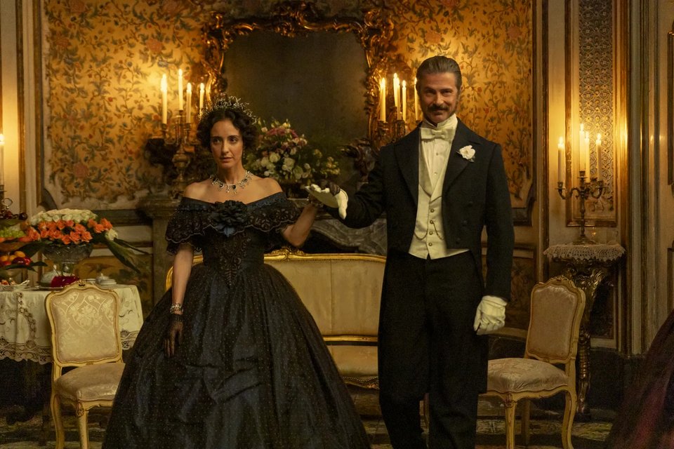 Ο Ντον Φαμπρίτσιο, πρίγκιπας ντι Σαλίνα, με τη σύζυγό του