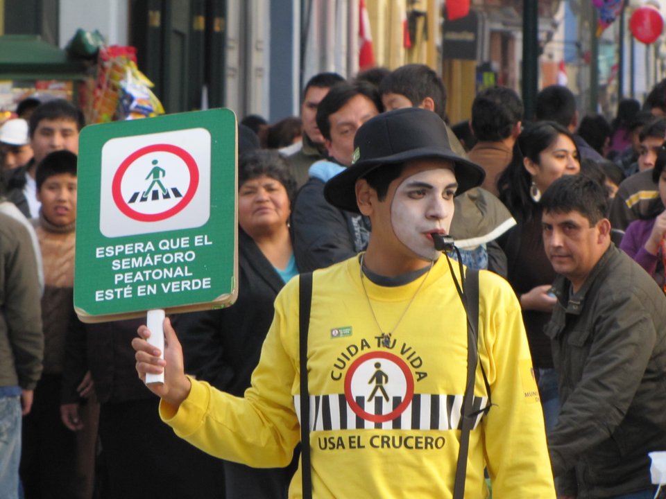 Οι μίμοι εξαπλώθηκαν και σε άλλες πρωτεύουσες της Λατινικής Αμερικής με μεγάλη επιτυχία: Καράκας, Λίμα, Τεγκουσιγκάλπα / WIKIPEDIA