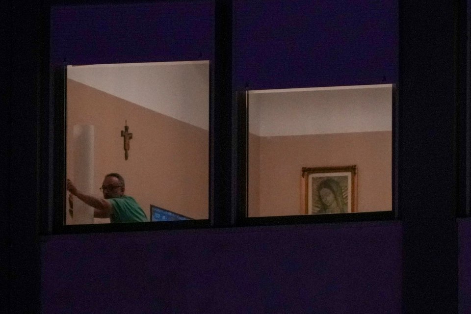 Το δωμάτιο όπου νοσηλεύεται ο πάπας Φραγκίσκος/AP